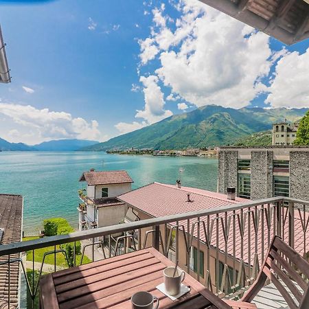 Stunning view lakeside apartment - Larihome Gravedona Eksteriør bilde